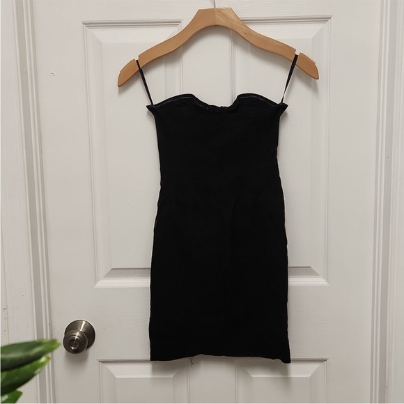 Black Divided by H & M Black sexy Mini Dress size 3/4 - Picture 3 of 7